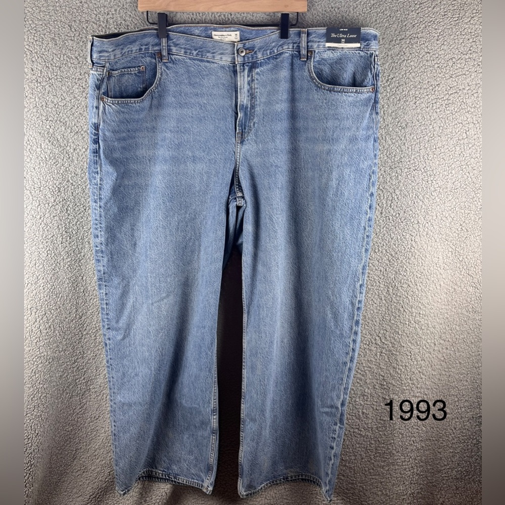 Abercrombie & Fitch Light Blue Wide Leg Jeans Low Rise NWT Size 36 Long